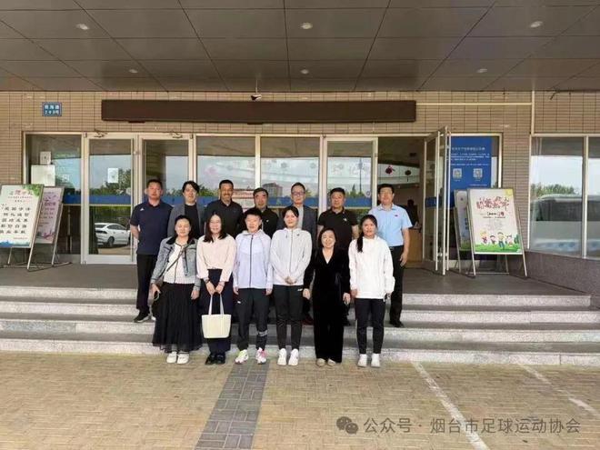 戶外運動大阪櫻花足球俱樂部到訪煙臺足協(xié)鹿揚體育推介體育配備開展?fàn)顩r(圖2)